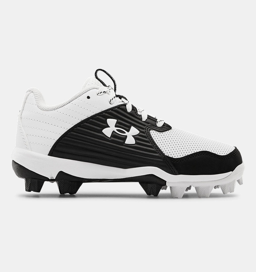 Under armour 2024 ball cleats