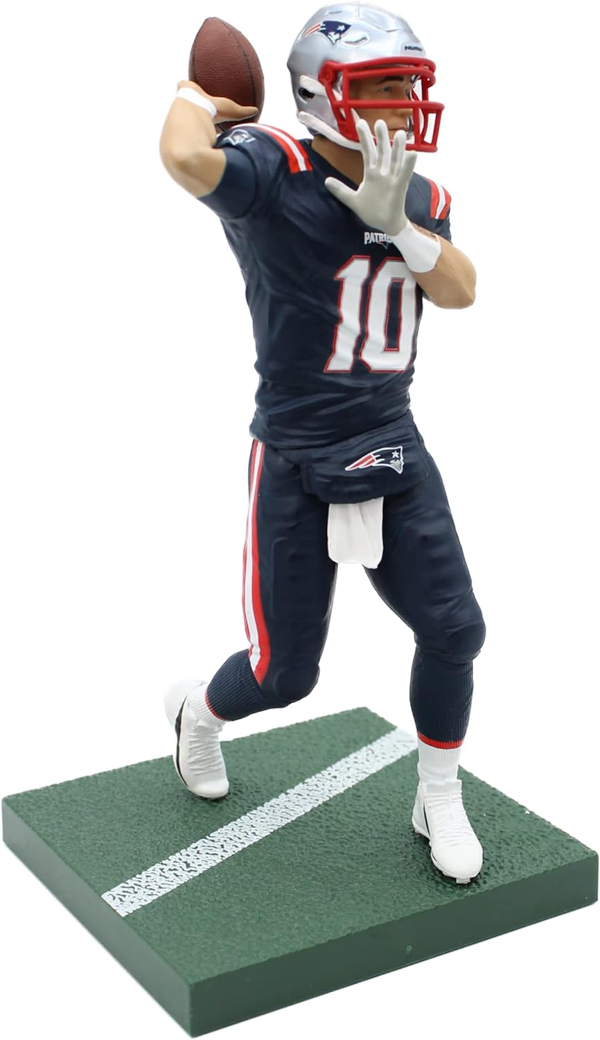 Mac Jones (New England Patriots) Imports Dragon NFL 6 Figure