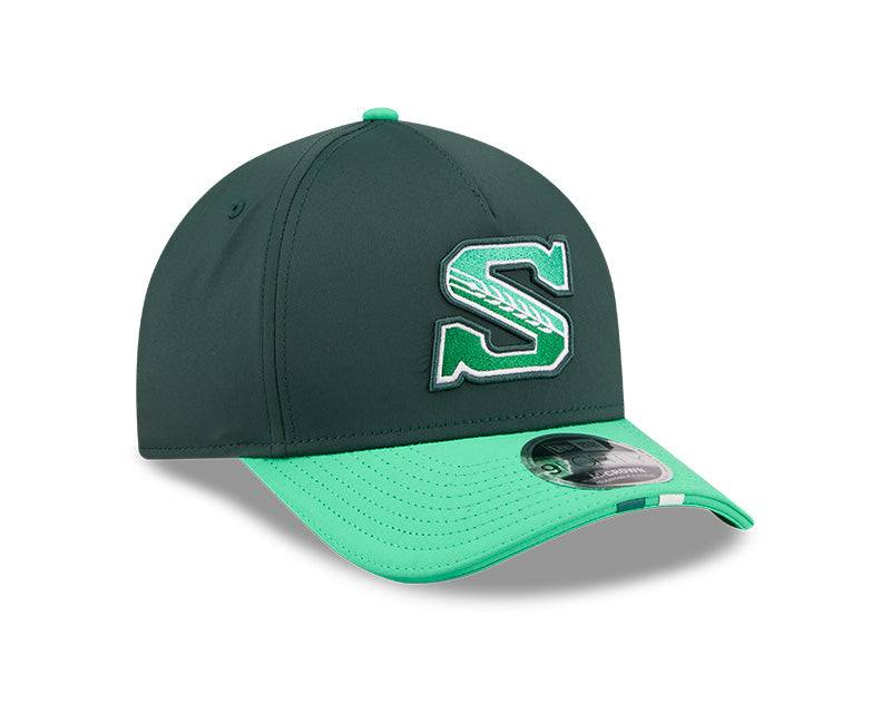 New Era Men's CFL Saskatchewan Roughriders Sideline '26 940 M Crown Hat
