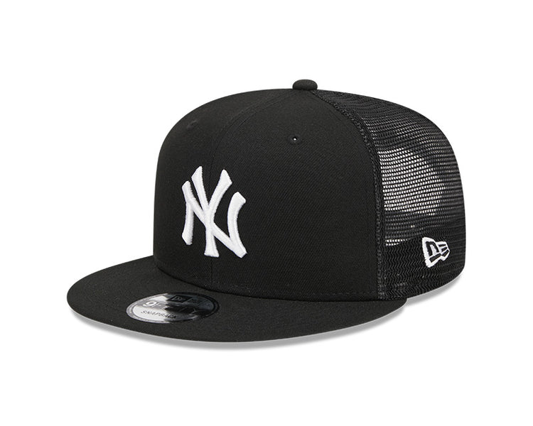 New Era Men's MLB New York Yankeess Basic 9FIFTY Trucker Black/White