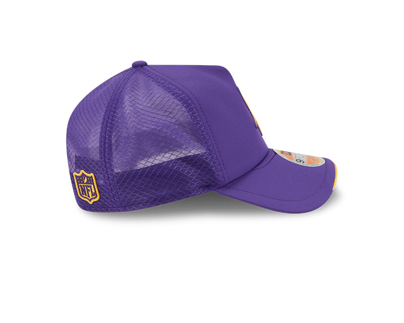New Era Men's NFL Minnesota Vikings Sideline '26 9FORTY Apex Hat