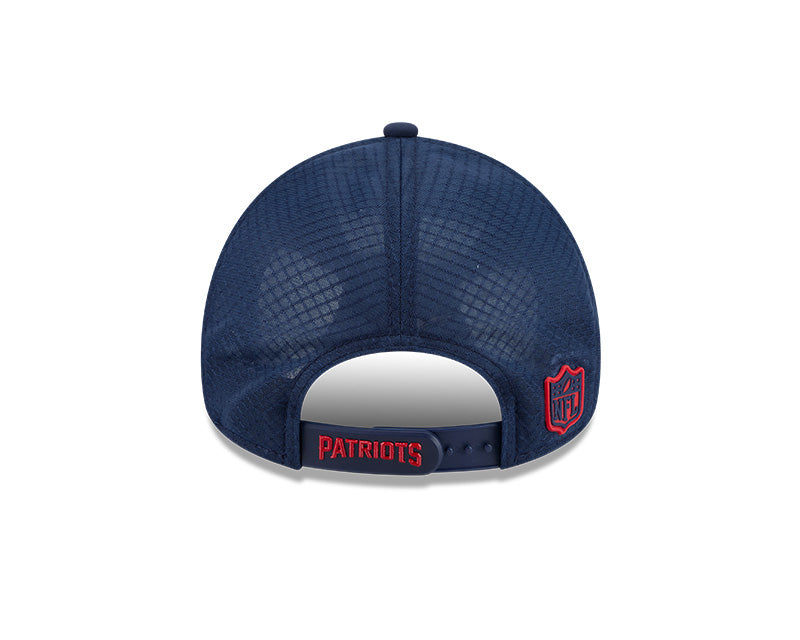 New Era Men's NFL New England Patriots Sideline '26 9FORTY Apex Hat