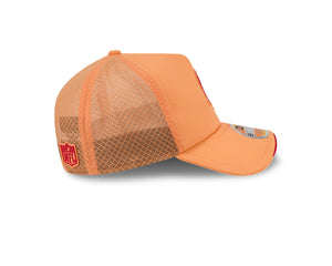 New Era Men's NFL Tampa Bay Buccaneers Sideline '26 9FORTY Apex Hat