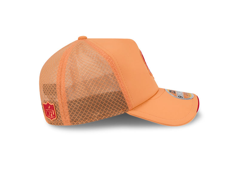 New Era Men's NFL Tampa Bay Buccaneers Sideline '26 9FORTY Apex Hat
