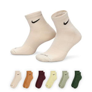 Nike Women's Everyday Plus Cushioned No Show Socks 6 Pack White Multi