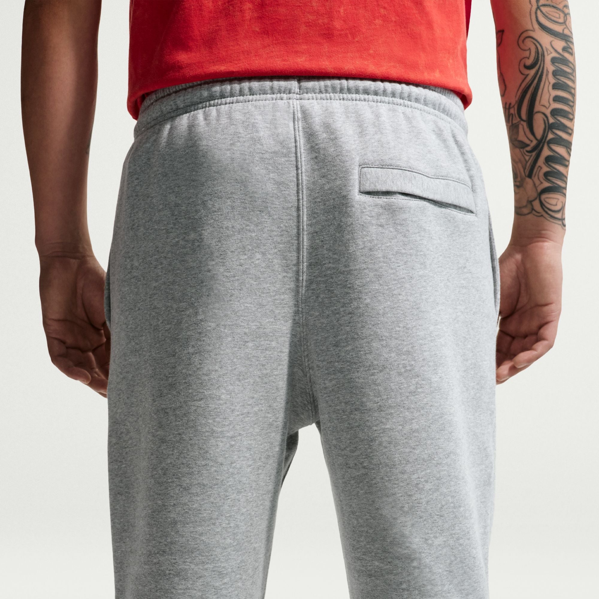 Nike Men's Club Fleece Jogger Pant DK GREY HEATHER/UNIVERSITY RED
