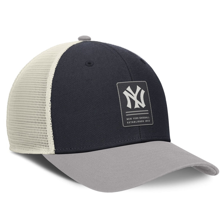 Nike Men's MLB New York Yankees Rise ST Adj Coop Trucker Cap