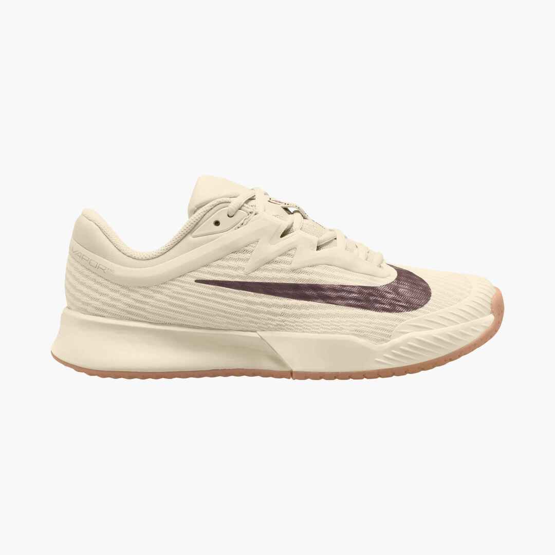Nike Women's Vapor Pro 3 Court Shoes
