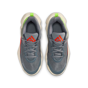 Nike Junior Giannis Immortality 4 Basketball Shoes dark raisin/crimson