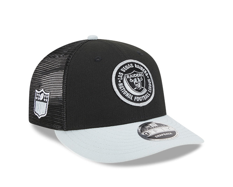 Shop New Era Men's NFL Las Vegas Raiders Sideline 9FIFTY LP Cap Black/Silver Edmonton Canada Store