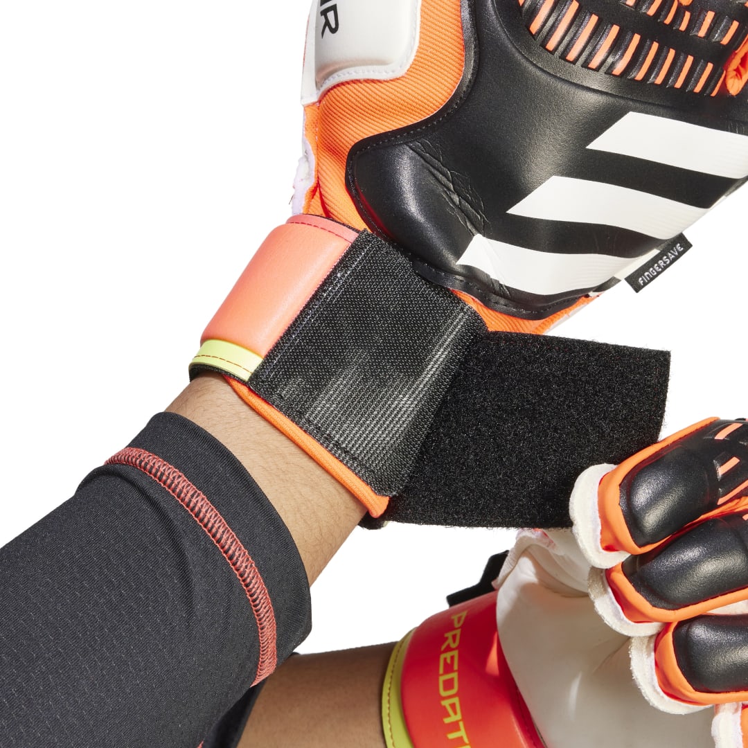 adidas Senior Predator GL MTC FS Keeper Glove Black/Red/Yellow