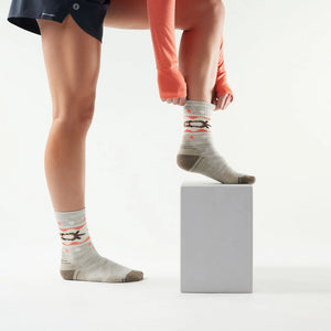 Smartwool Women's Hike Light Cushion Otter Float Crew Socks