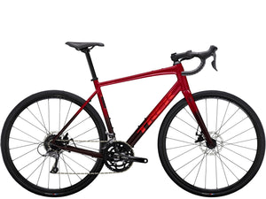 Trek Domane AL 2 (Gen 4) Performance Road Bike 2024 Crimson to Dark Carmine Fade