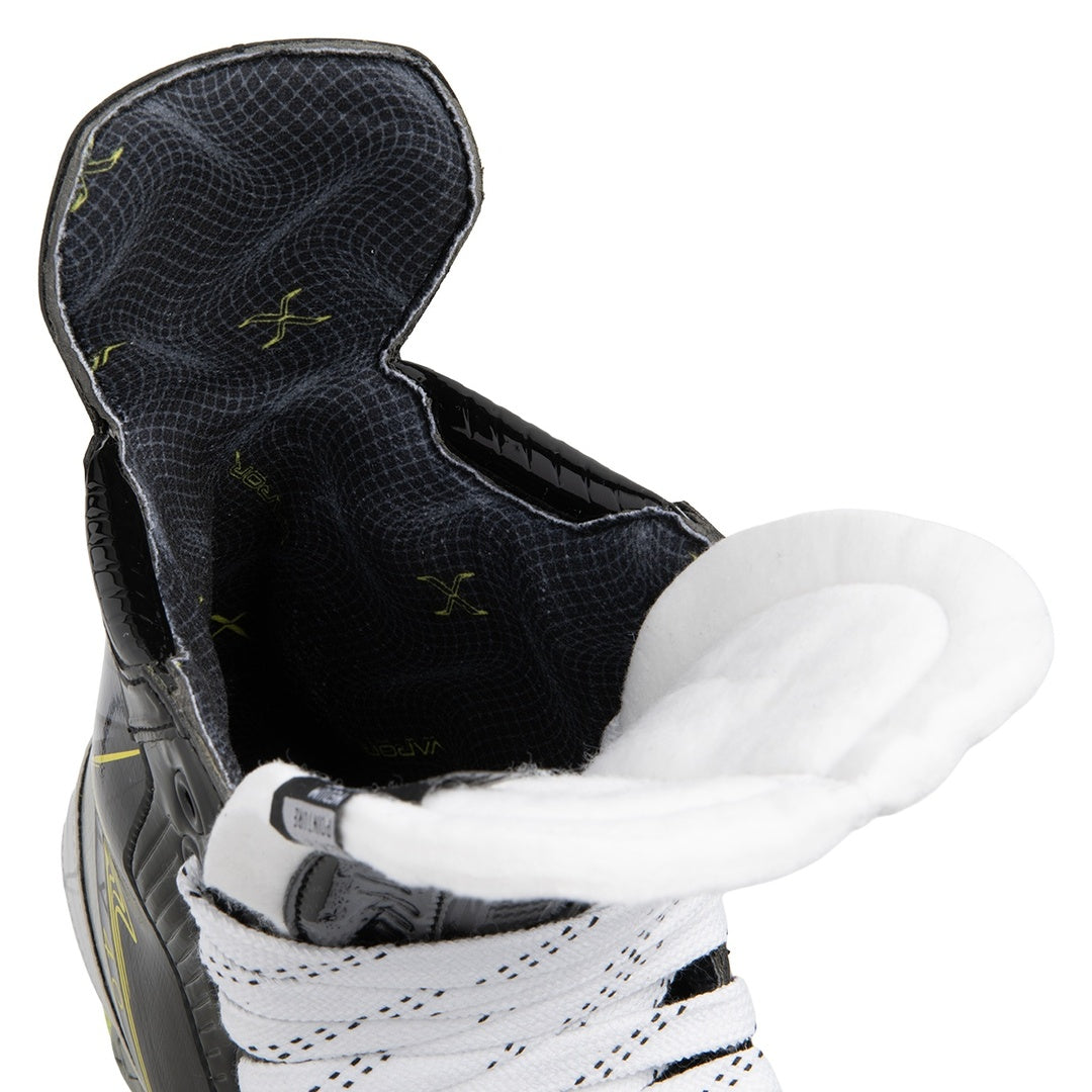 Bauer Intermediate FLY40 RH Inline Hockey Skate black/grey/yellow