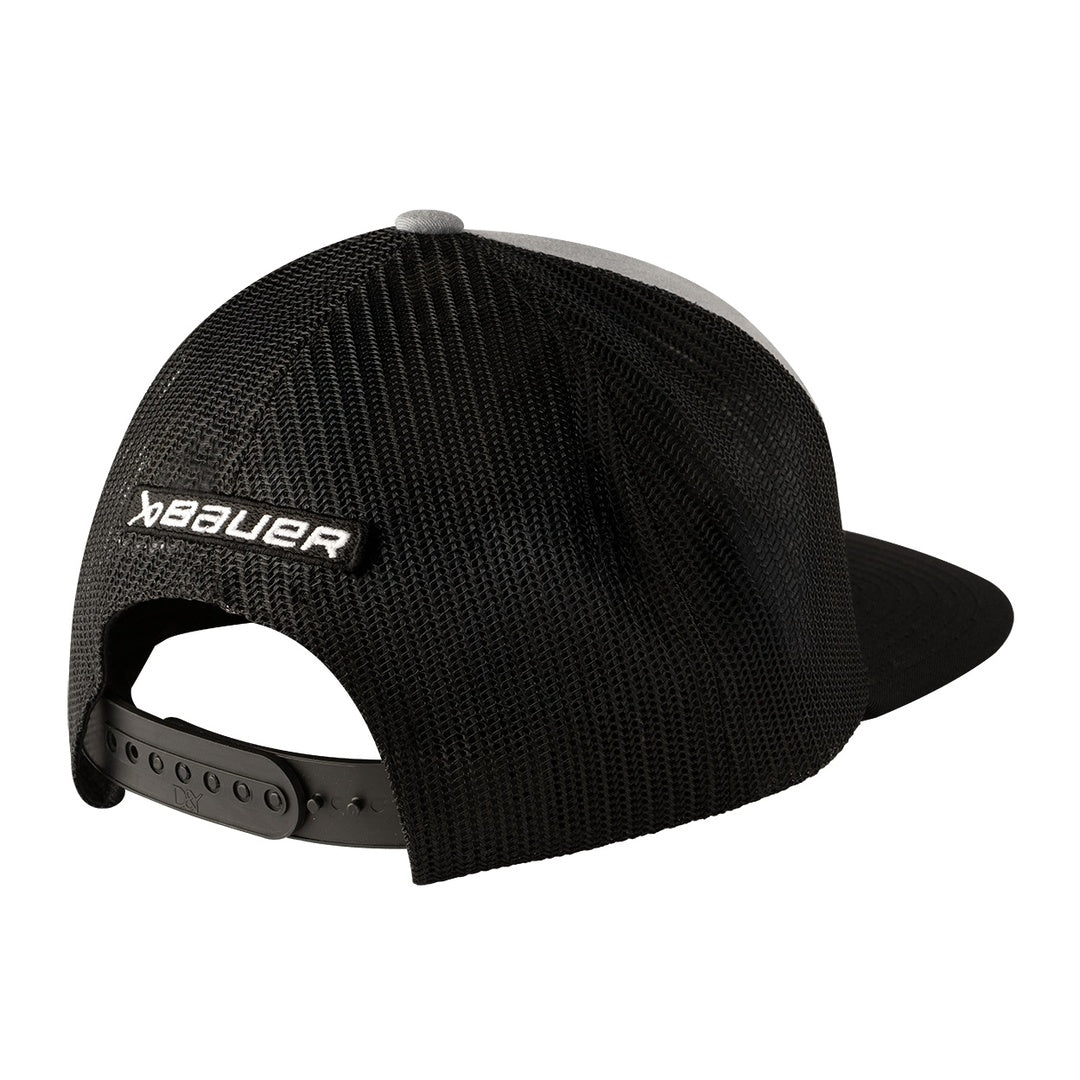 BAUER Senior 5 Panel Flat Brim Snapback Black Hat black/grey