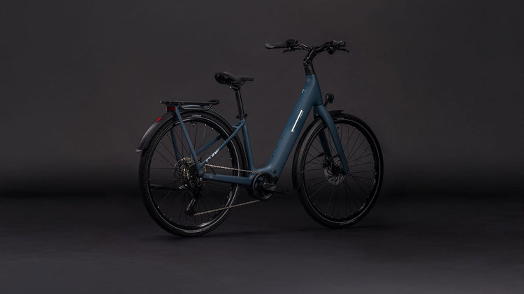 Cube Kathmandu Hybrid C:62 Pro 400X Electric Bike 2026 Spectra Blue Prism