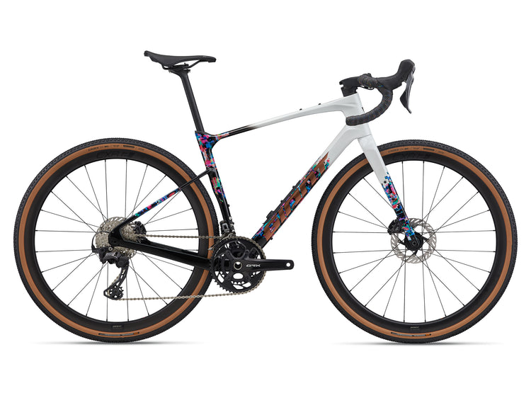 Giant Revolt Advanced 0 SE Gravel Bike 2026 Radio Spectrum 