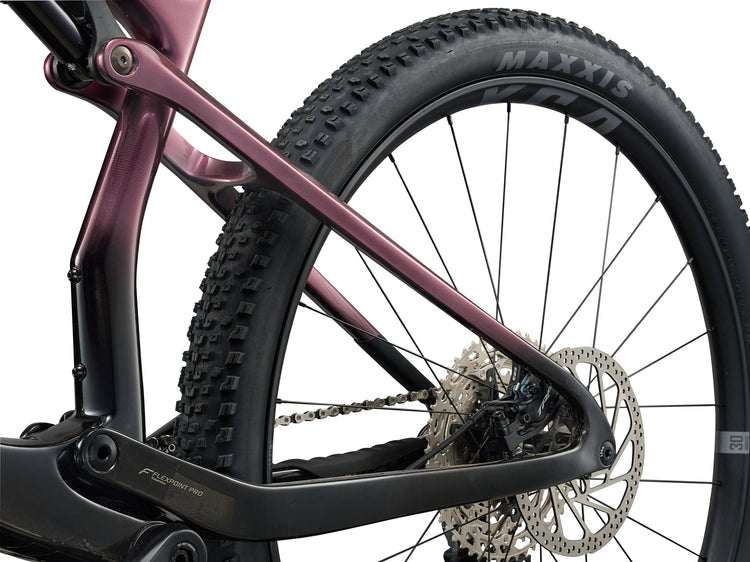 Liv Pique X Advanced SL 3 Full Suspension Trail Bike 2026 Mechanic Rose/Carbon