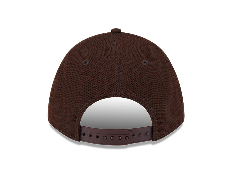 New Era Men's MLB San Diego Padres Clubhouse '25 9FORTY MC Hat brown