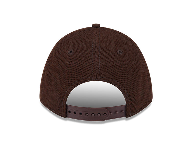 New Era Men's MLB San Diego Padres Clubhouse '25 9FORTY MC Hat brown