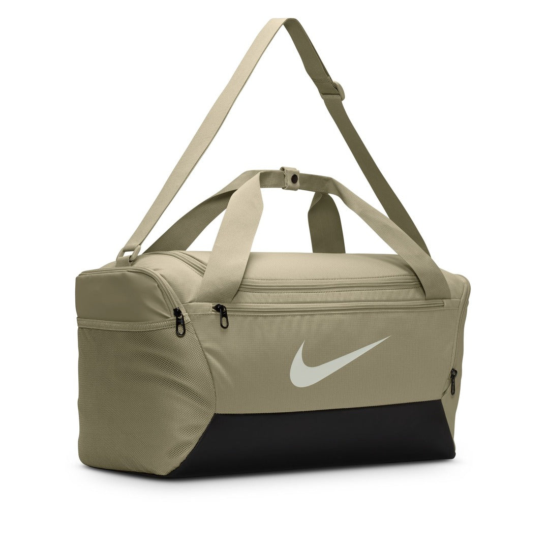 Nike Brasilia 9.5 Duffle Bag Desert Khaki beige brown Small 41L