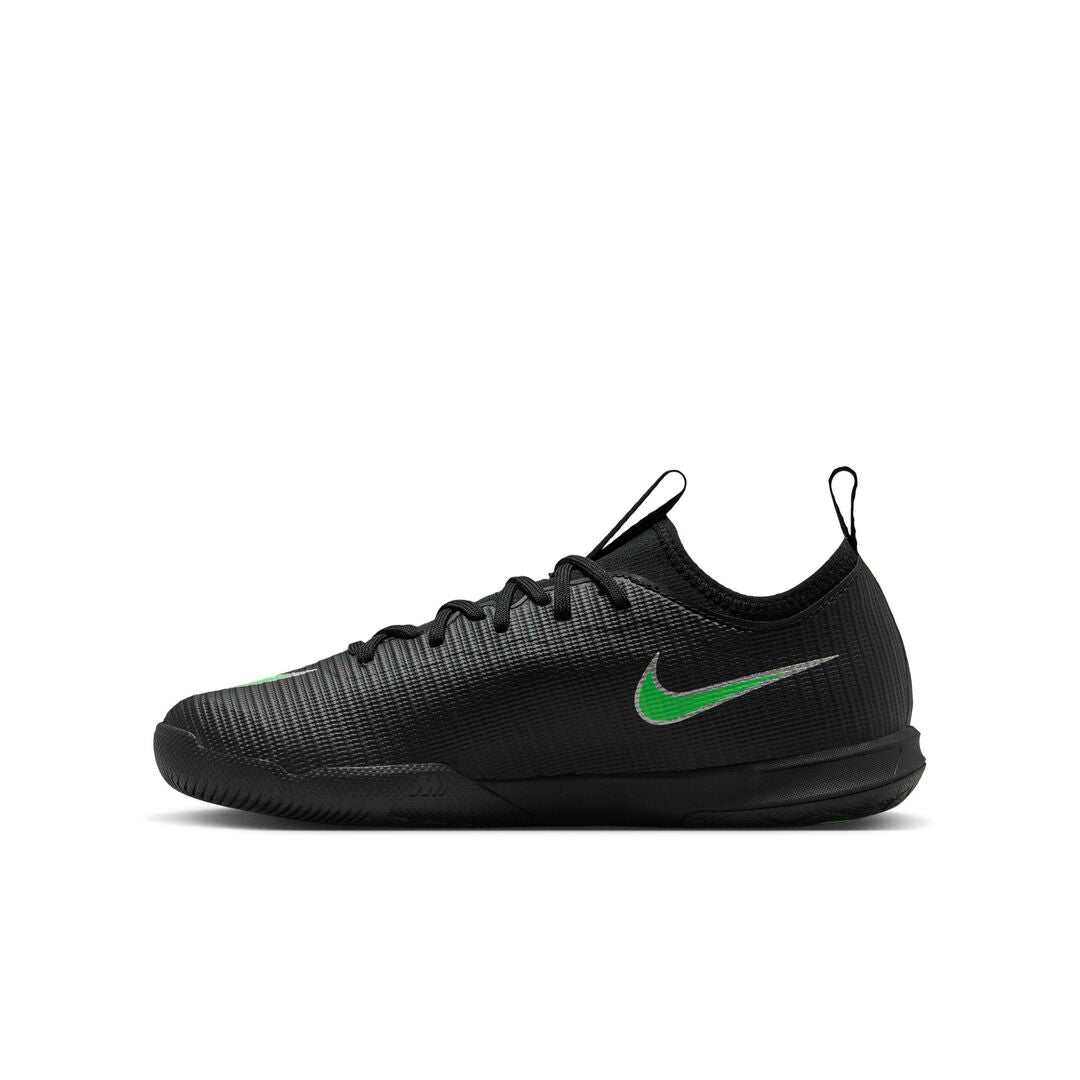 Nike Junior Mercurial Vapor 17 Academy Indoor Soccer Shoes black/green