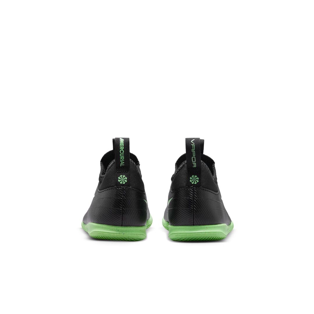 Nike Junior Mercurial Vapor 17 Club Indoor Soccer Shoes black/green