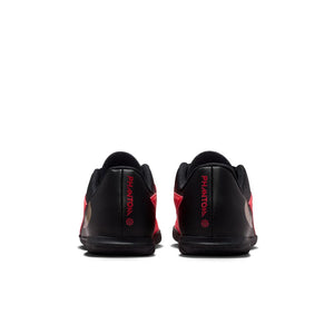 Nike Junior Phantom 6 Club Indoor Soccer Shoes bright red/black