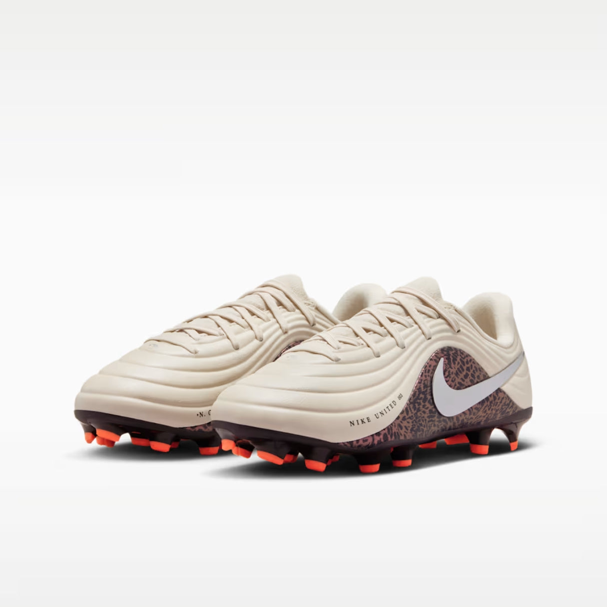 Nike Junior United Tiempo Maestro Academy FG/MG Soccer Cleats beige/purple/silver