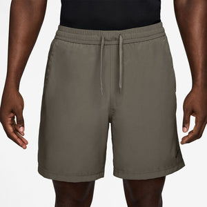Nike Men's Dri-Fit 7" Versitile Shorts tarp green