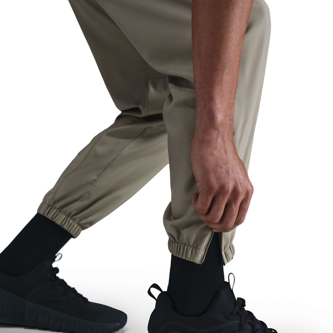Nike Men's Dri-Fit Tapered Versatile Pants light army