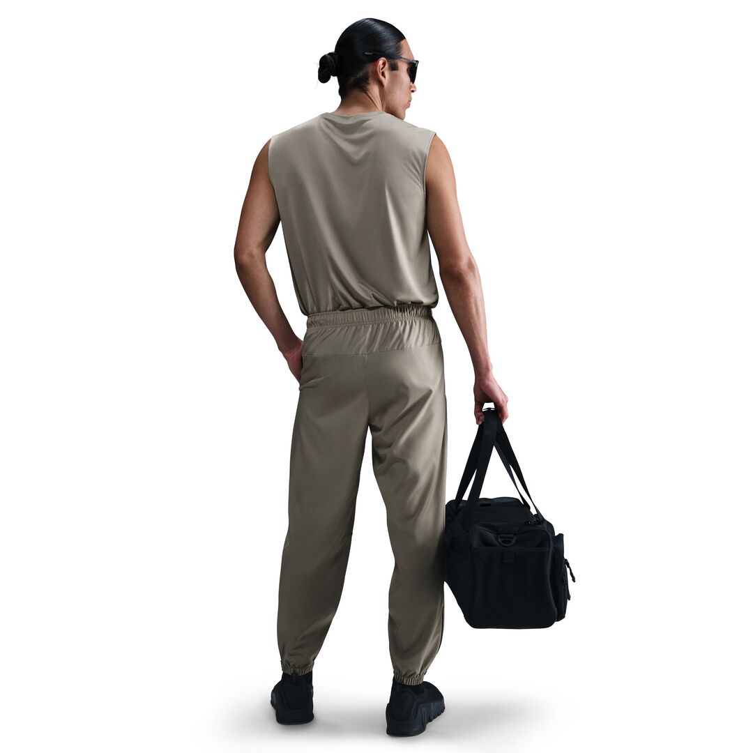 Nike Men's Dri-Fit Tapered Versatile Pants light army