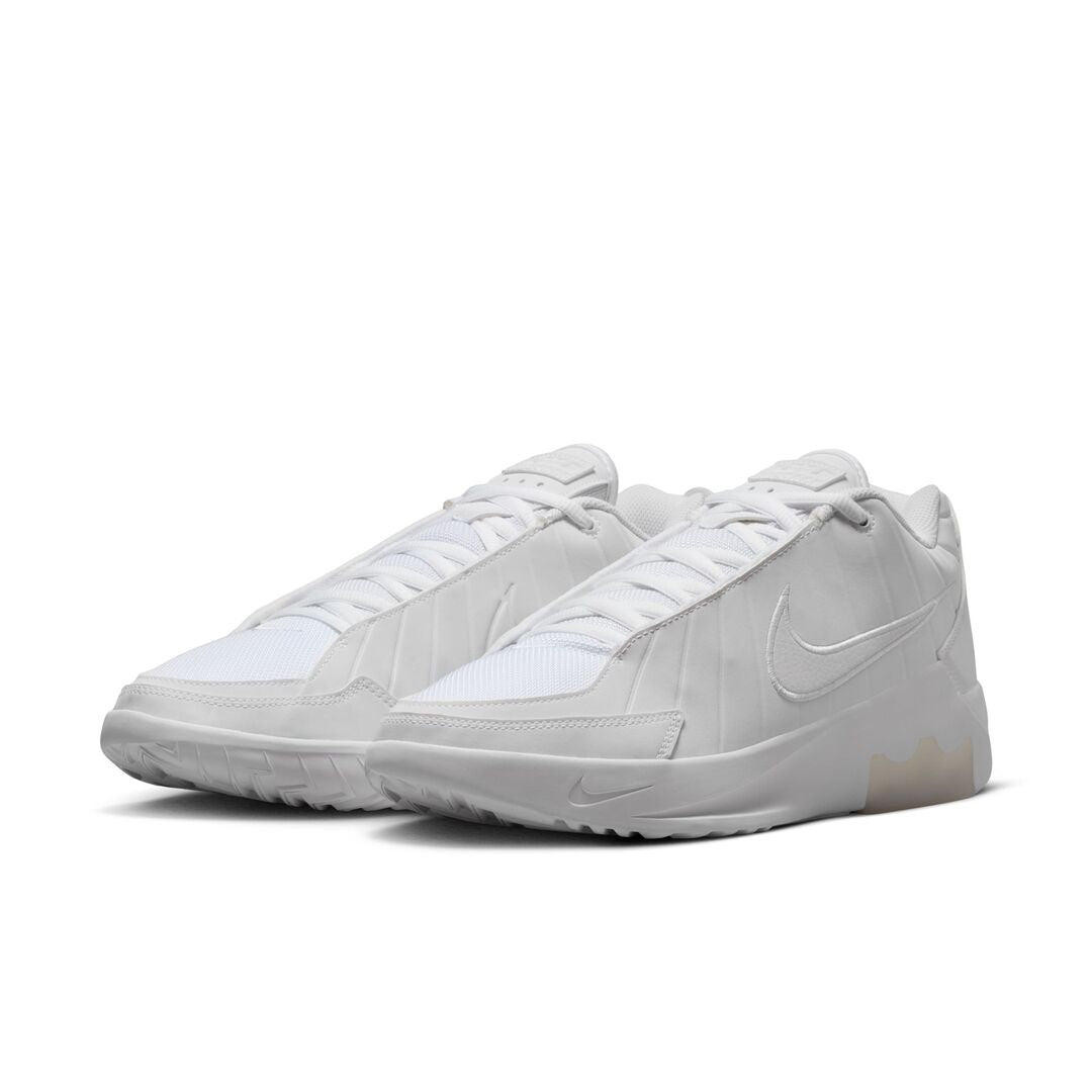 Nike Senior LeBron Witness 9 Basketball Shoes white