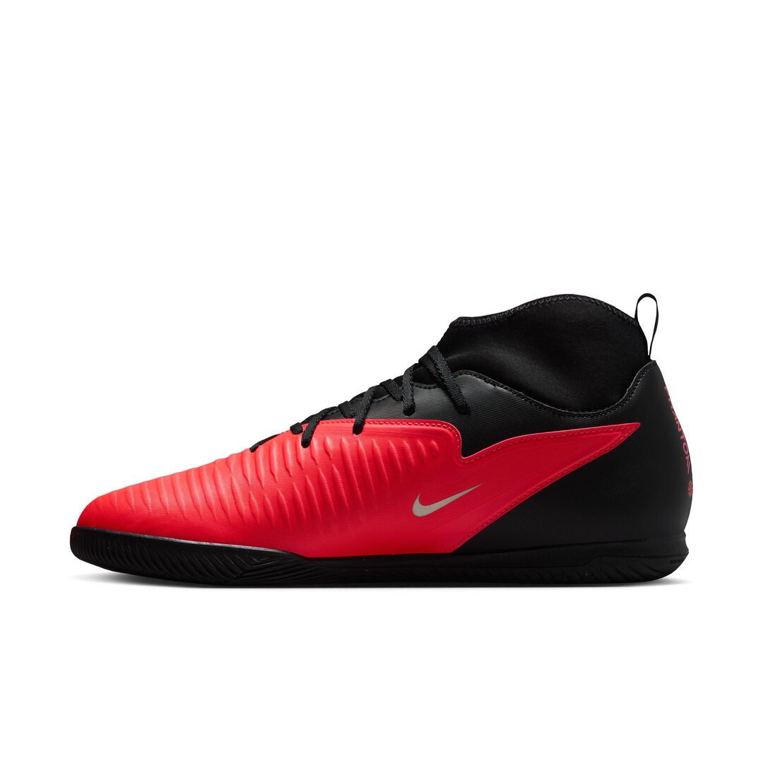 Nike Senior Phantom 6 Club Indoor Soccer Shoes bright red/black