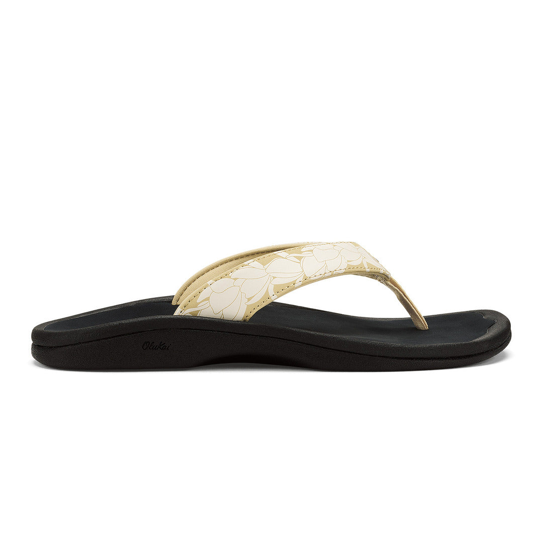 Olukai Women's Ohana Sandals Toasted Coconut Pa'i white yellow