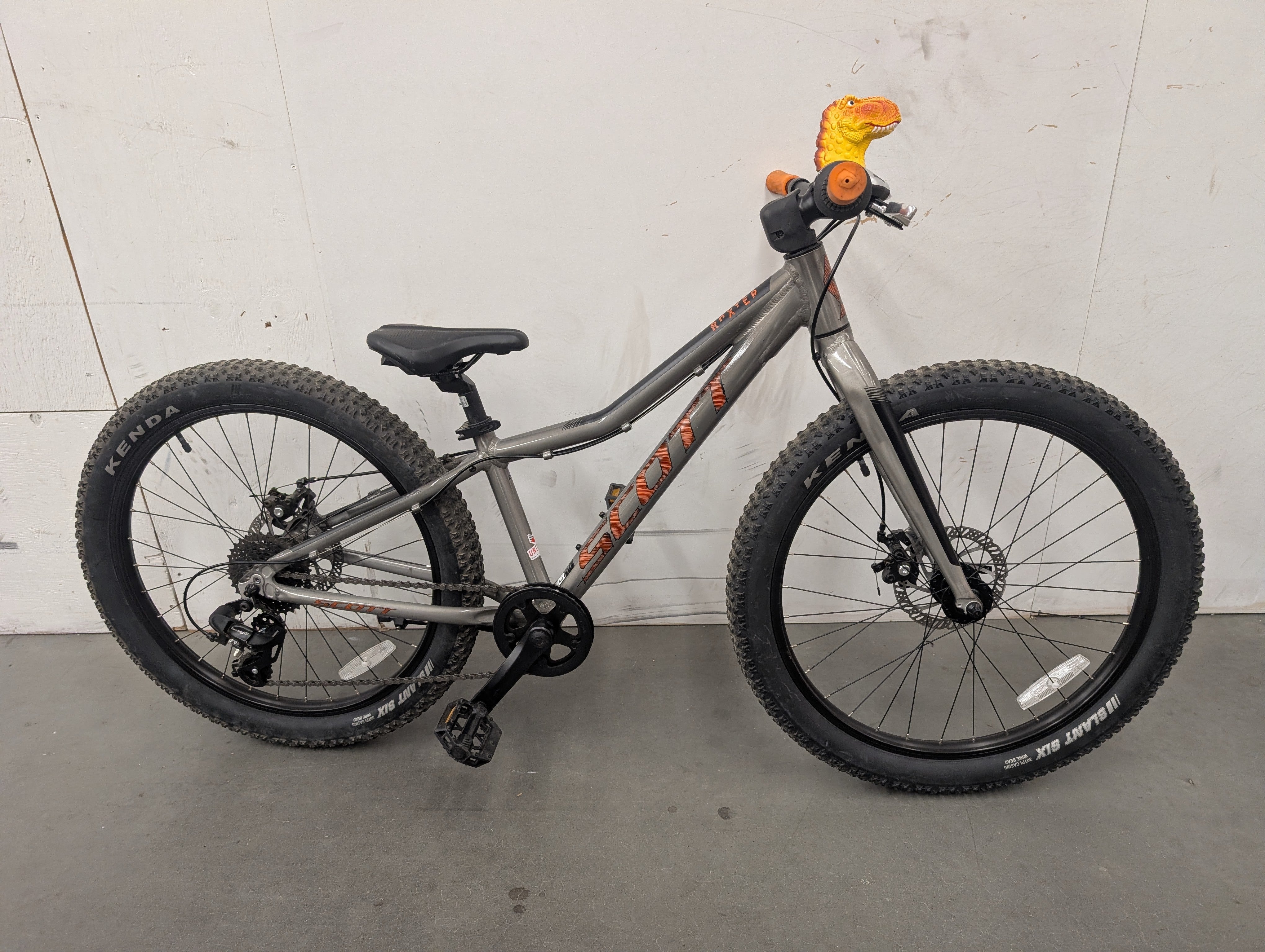 Scott Roxter Silver 24" USED Kids Bike