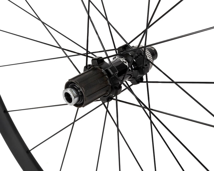 Shimano 700C WH-RX570 10/11-Speed Tubeless Center Lock Disc Brake Road Wheel Set