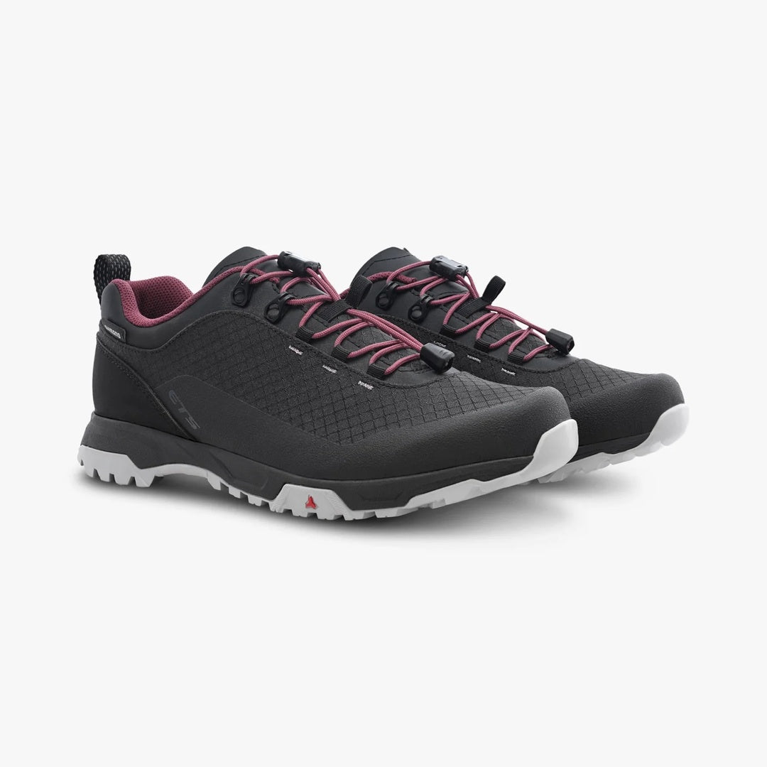 Shimano Women's SH-ET501W Touring Flat Bike Shoe black