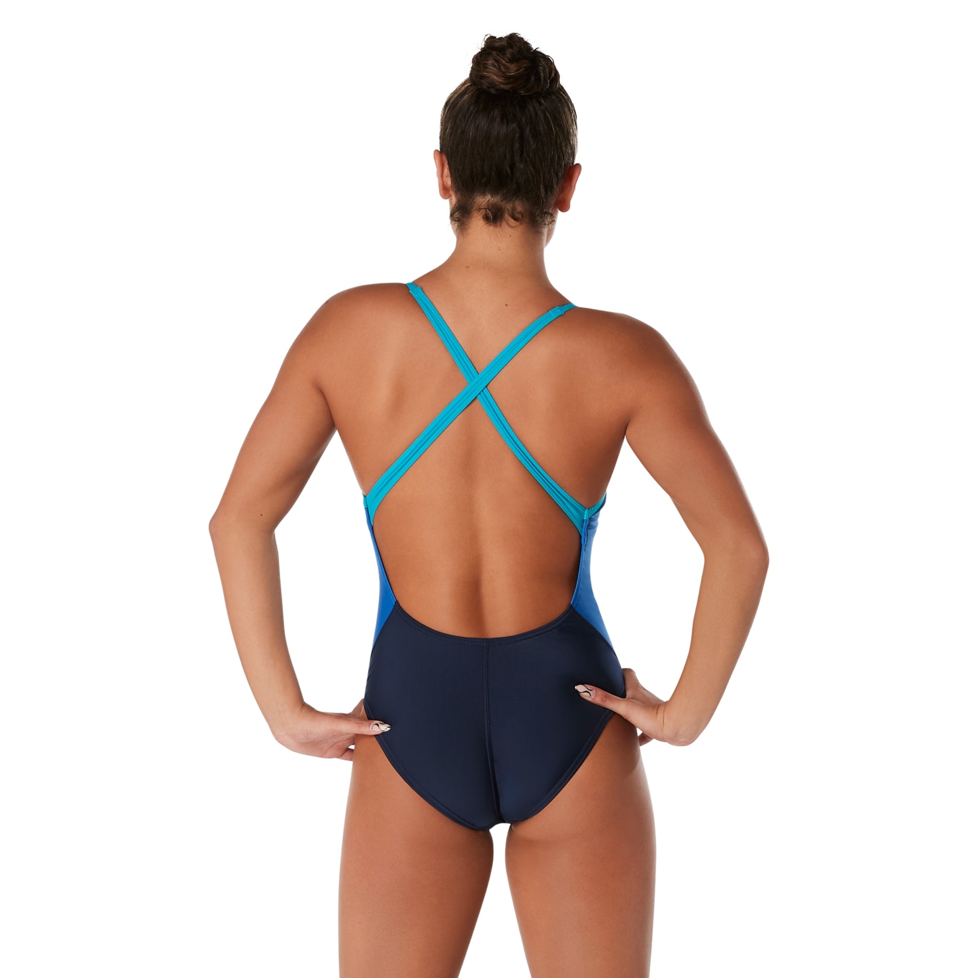 Speedo Women's Swimsuit One Piece Prolt Relay Back : : Clothing,  Shoes & Accessories
