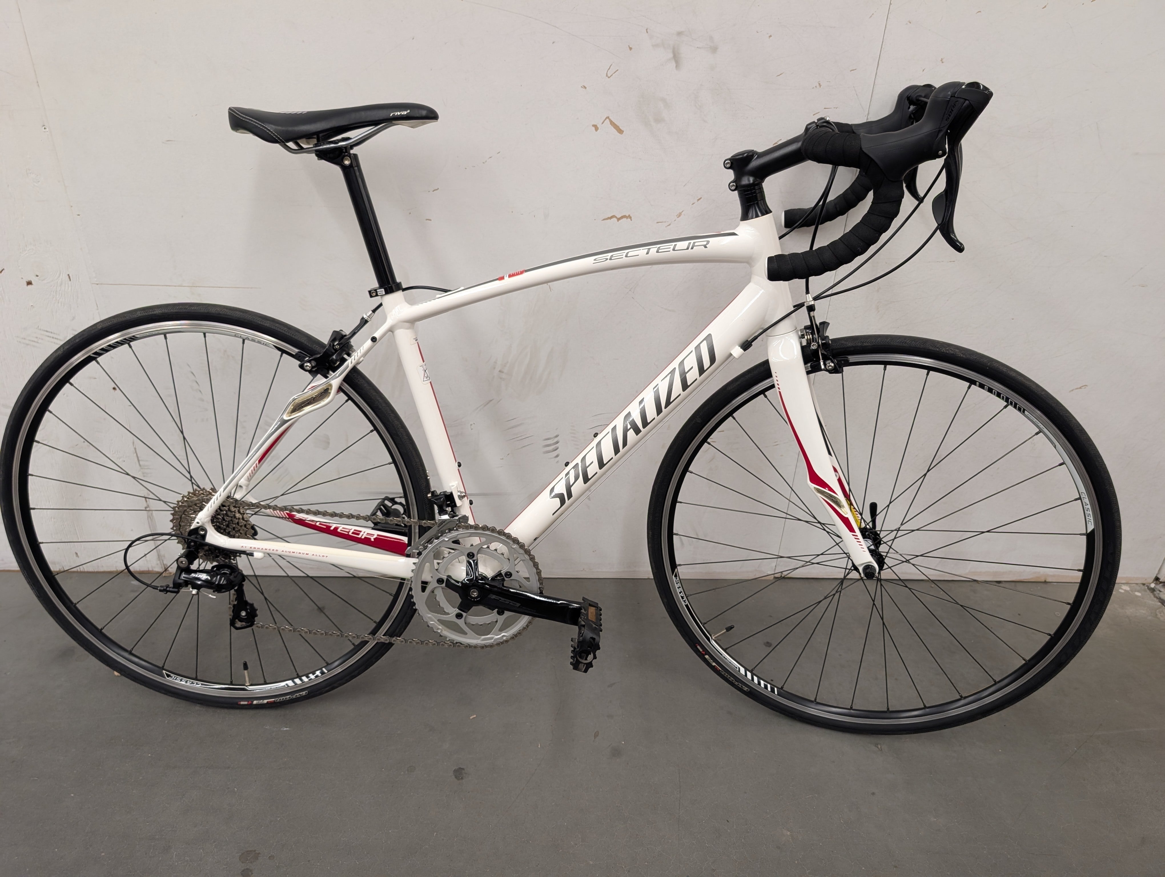 Specialized Sector White Medium USED Road Bike
