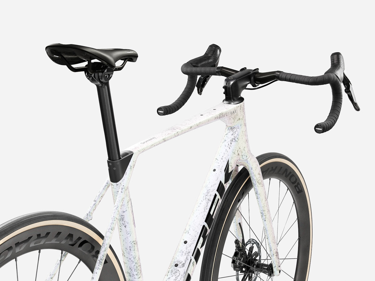 Trek Domane SLR 7 AXS (Gen 5) Performance Road Bike 2027 Mother of Pearl/Silver Marble 