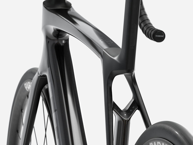 Trek Madone SL 5 (Gen 8) Performance Road Bike 2026 Gloss Dark Star/Matte Deep Smoke 