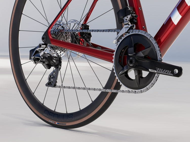 Trek Madone SL AXS (Gen 8) Performance Road Bike 2025