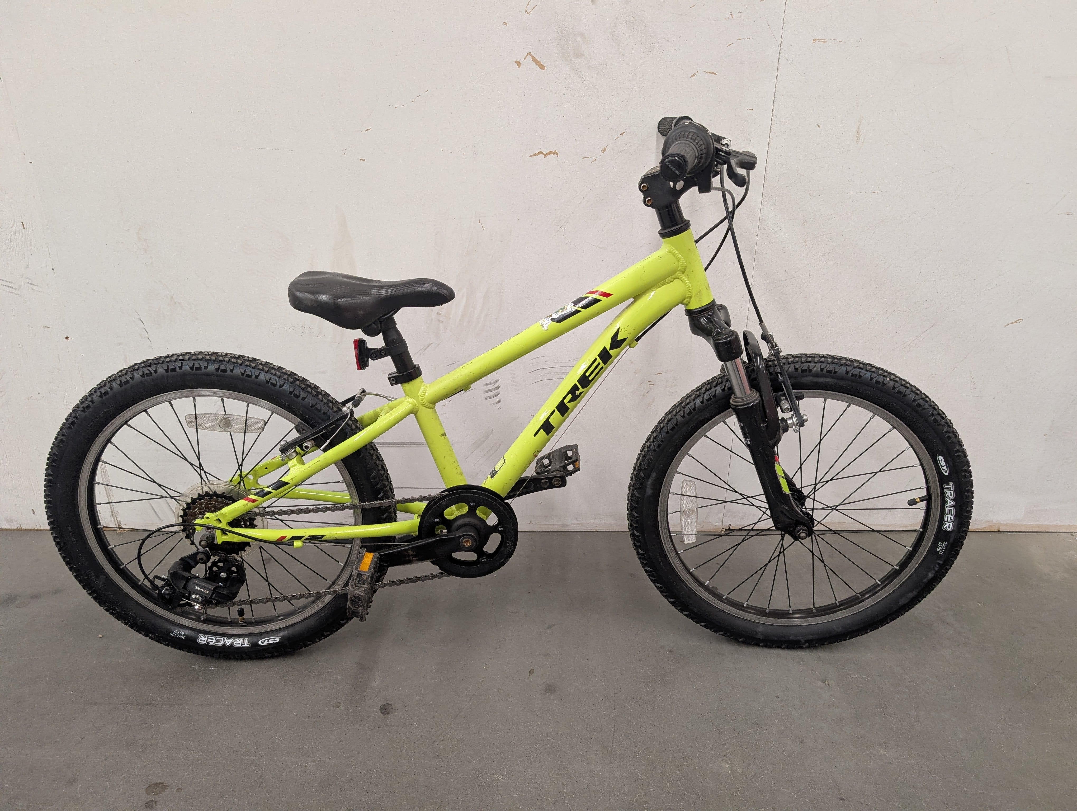 Trek Precaliber 20 (2017) Yellow Lime Green 20" USED Kids Bike