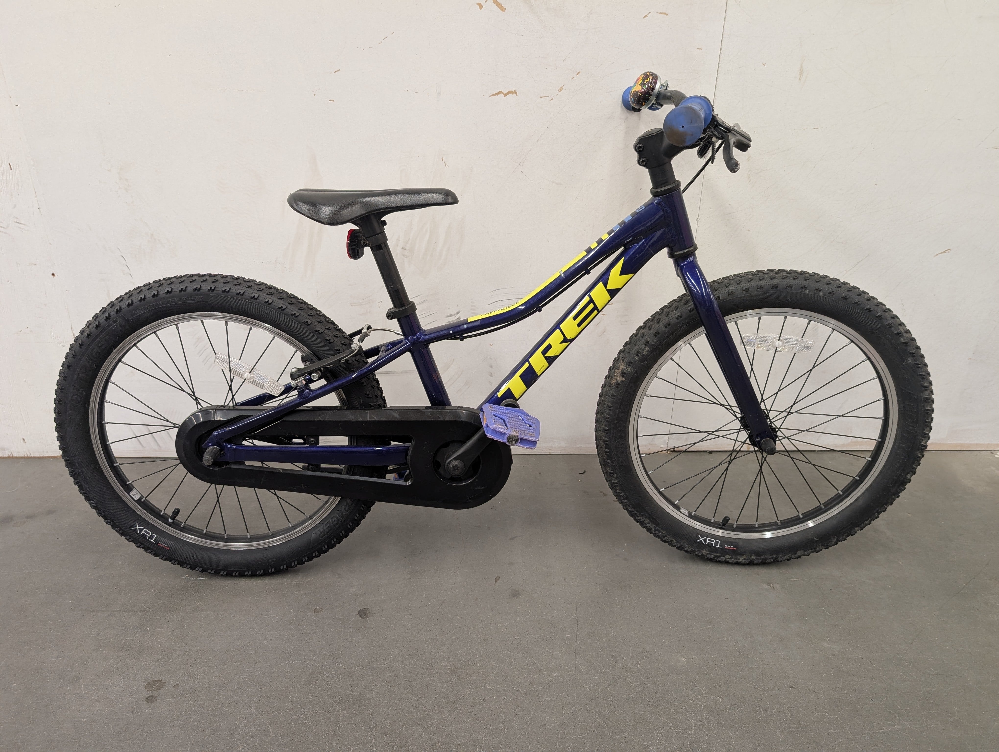 Trek Precaliber 20 Purple/Navy 20" USED Kids Bike