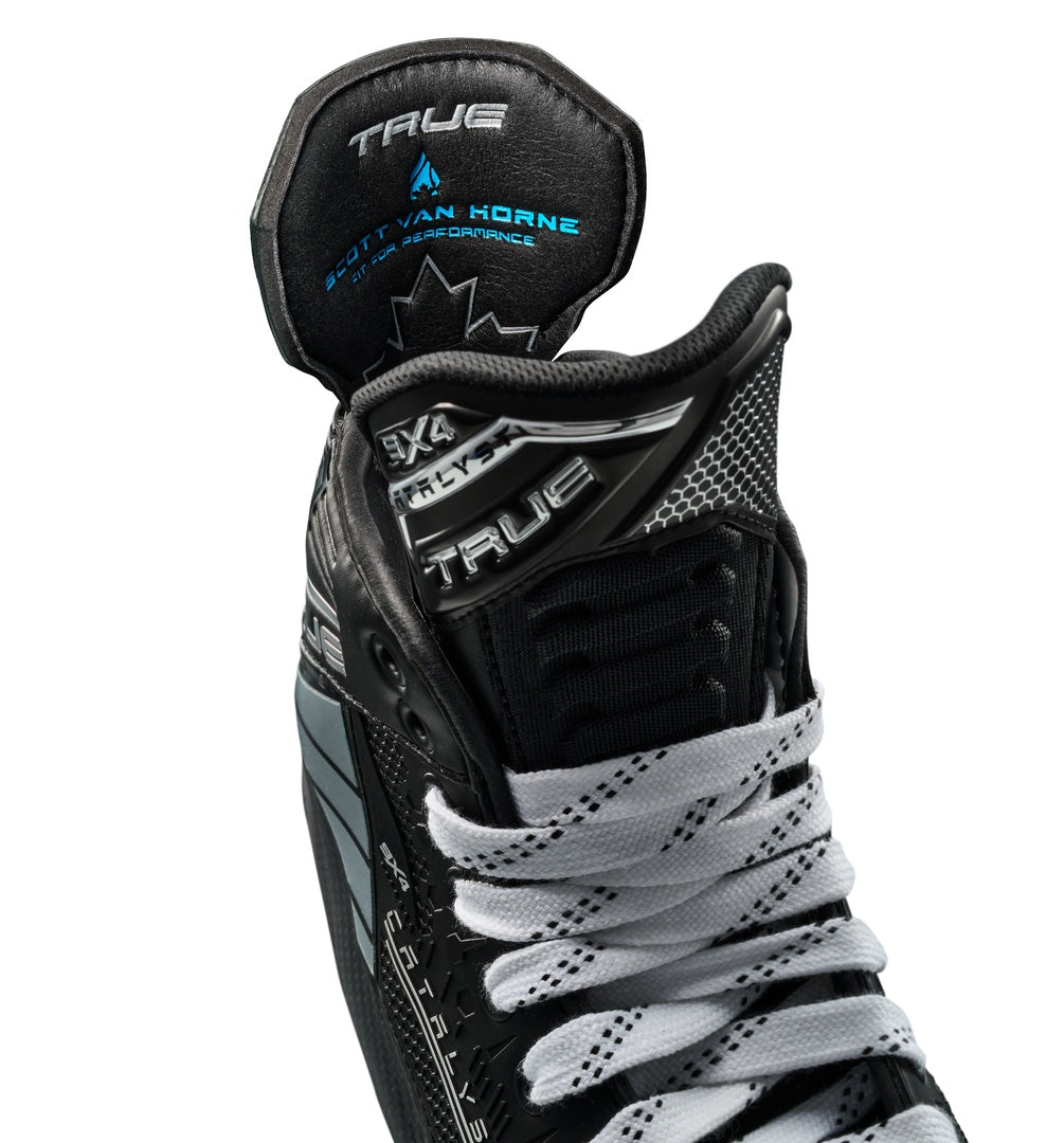 True Junior Catalyst 9X4 Hockey Skate black