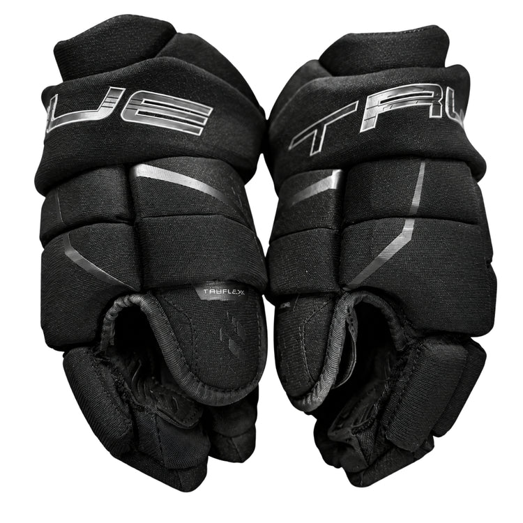 True Junior Catalyst Pro Hockey Player Gloves blackout