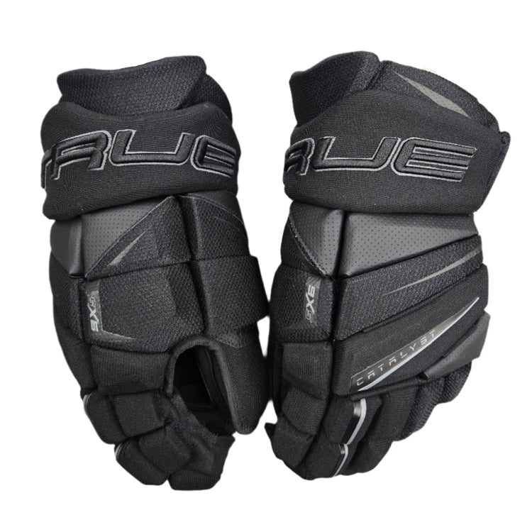 True Senior Catalyst 9X5 Hockey Player Gloves Black