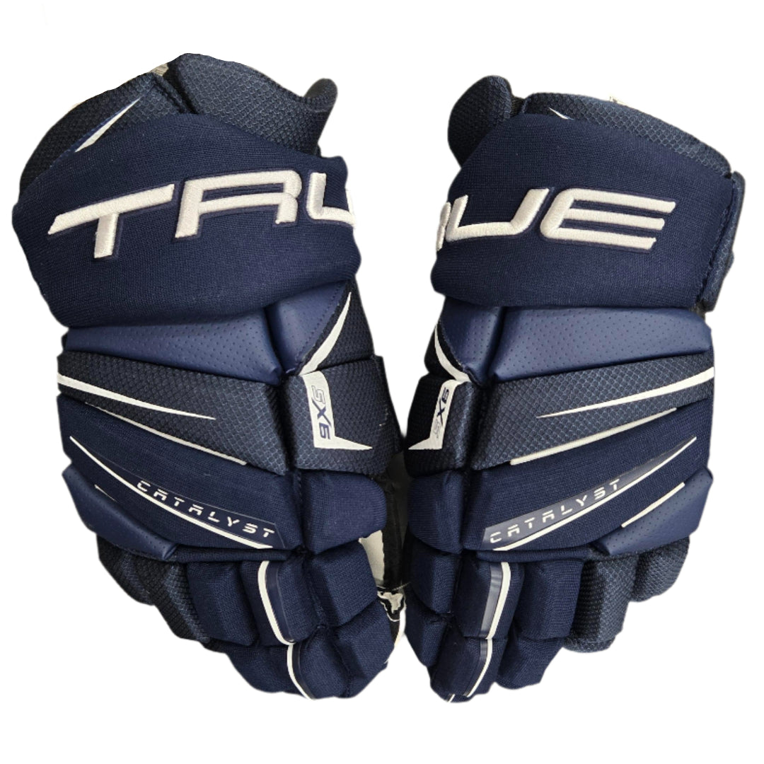 True Senior Catalyst 9X5 Hockey Player Gloves Navy