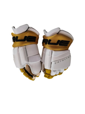 True Senior Catalyst Anatomical Fit Custom Hockey Player Gloves White/Gold